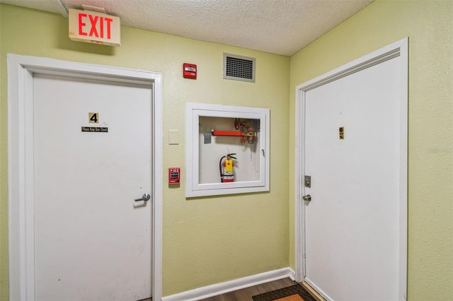 7400 SUN ISLAND DRIVE S 411, South Pasadena, FL 33707