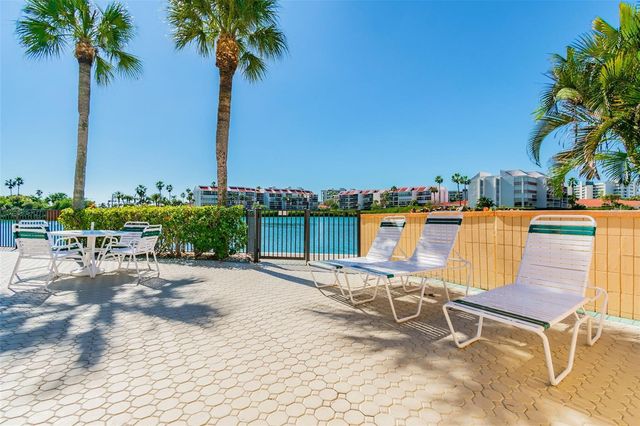 7400 SUN ISLAND DRIVE S 411, South Pasadena, FL 33707
