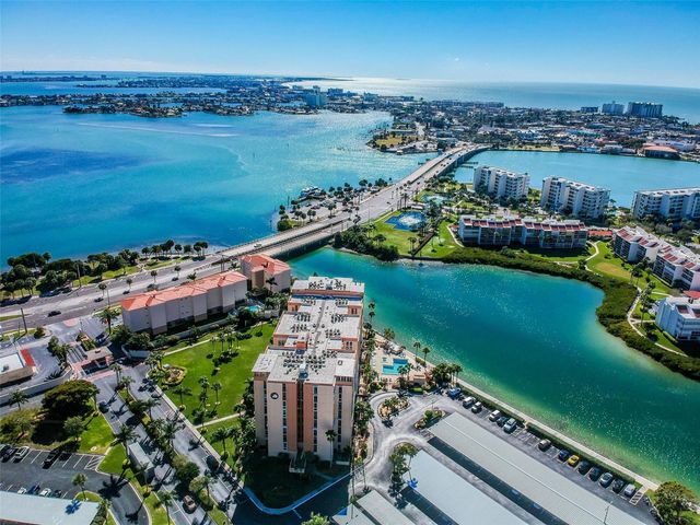 7400 SUN ISLAND DRIVE S 411, South Pasadena, FL 33707