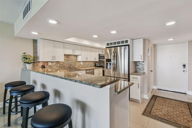 7400 SUN ISLAND DRIVE S 411, South Pasadena, FL 33707