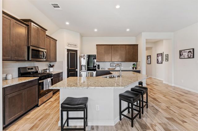 8422 Hunterwyck Lane, Baytown, TX 77521