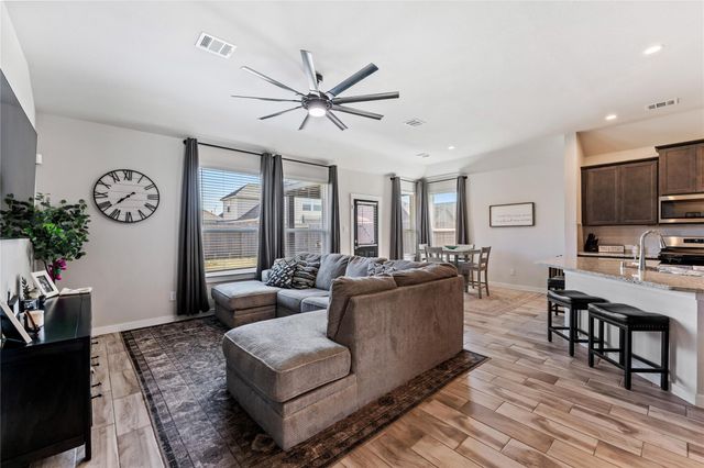 8422 Hunterwyck Lane, Baytown, TX 77521