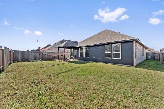 8422 Hunterwyck Lane, Baytown, TX 77521