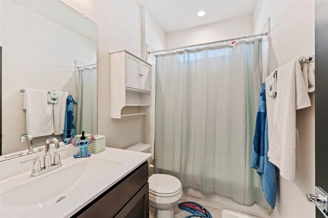 8422 Hunterwyck Lane, Baytown, TX 77521