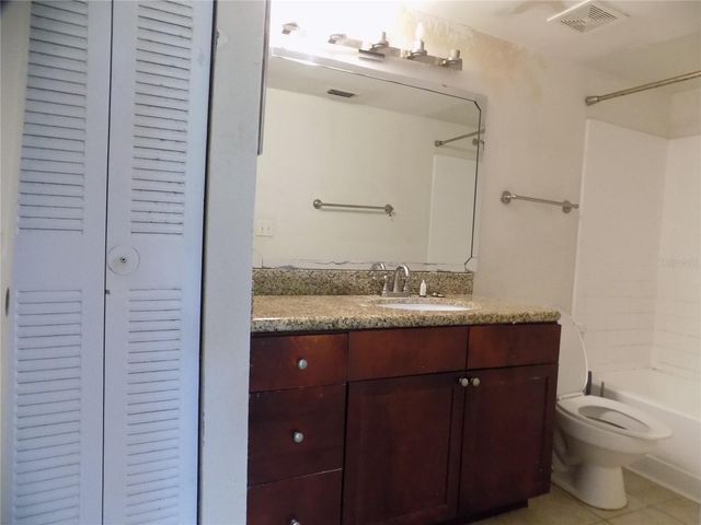 5116 CONROY ROAD 16, Orlando, FL 32811
