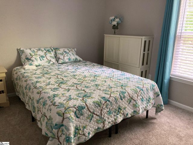 129 Ledgewood Way, Easley, SC 29642