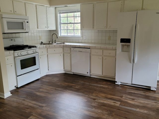 144 Robinhood Cir, Hendersonville, TN 37075