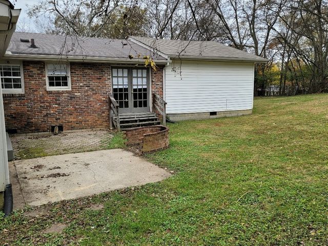 144 Robinhood Cir, Hendersonville, TN 37075