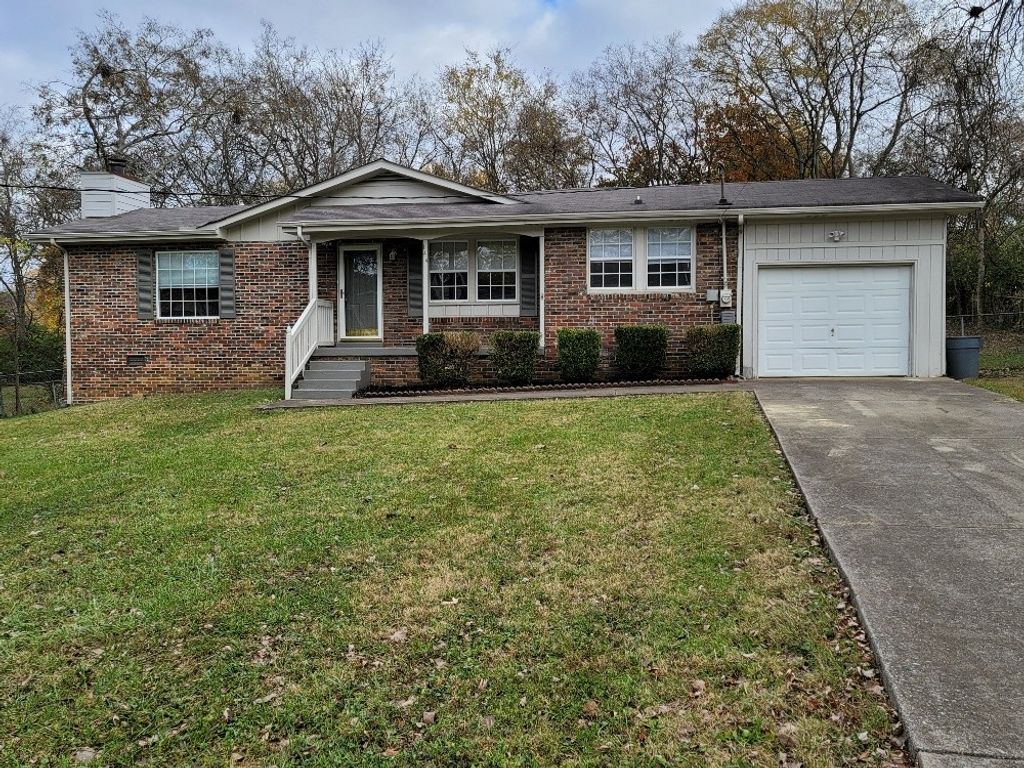 144 Robinhood Cir, Hendersonville, TN 37075