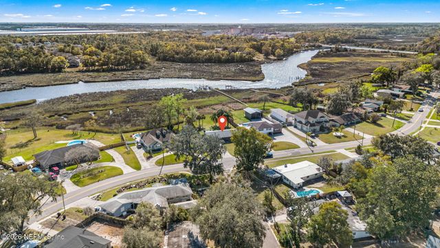 284 BAISDEN Road, Jacksonville, FL 32218