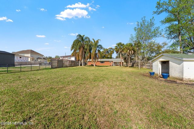 284 BAISDEN Road, Jacksonville, FL 32218