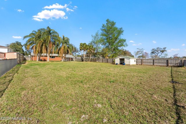 284 BAISDEN Road, Jacksonville, FL 32218