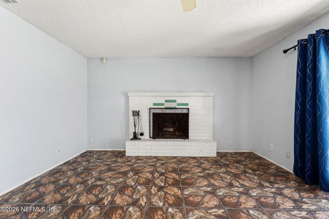 284 BAISDEN Road, Jacksonville, FL 32218