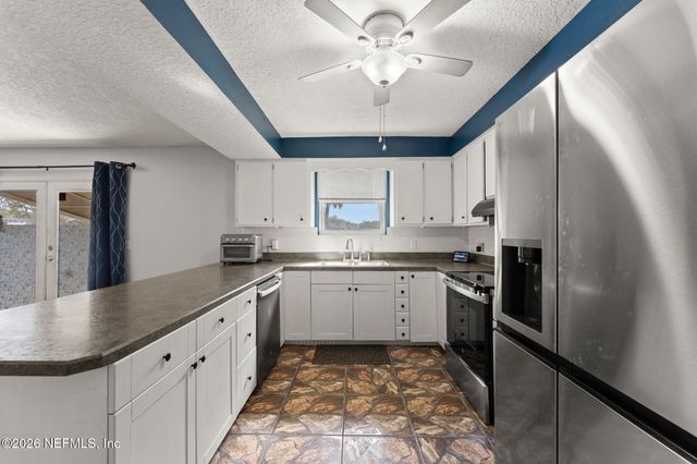 284 BAISDEN Road, Jacksonville, FL 32218