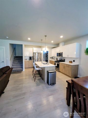 408 Hammond Street, Blaine, WA 98230