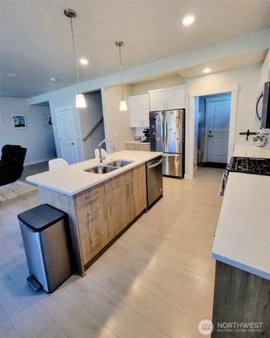 408 Hammond Street, Blaine, WA 98230