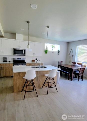 408 Hammond Street, Blaine, WA 98230