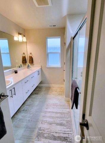 408 Hammond Street, Blaine, WA 98230