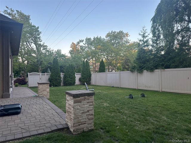 563 Sunset Drive, Woodmere, NY 11598