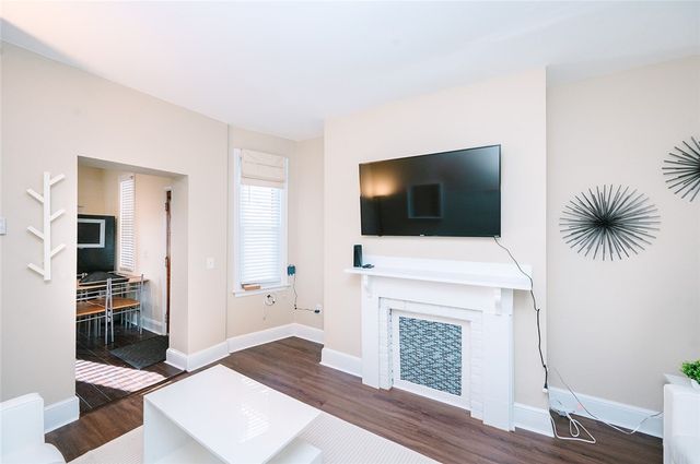 1215 Juniata St, Manchester, PA 15233