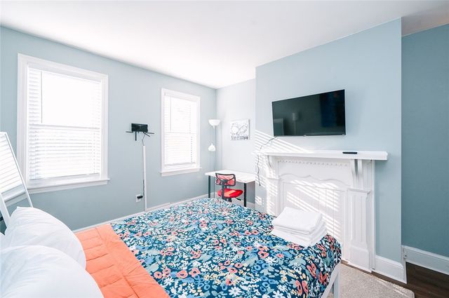 1215 Juniata St, Manchester, PA 15233