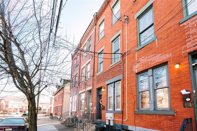 1215 Juniata St, Manchester, PA 15233
