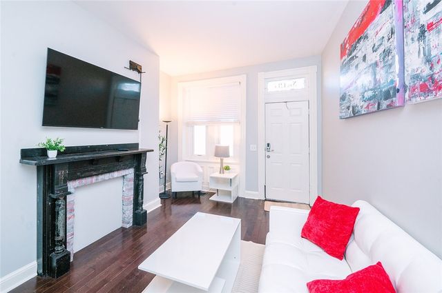 1215 Juniata St, Manchester, PA 15233