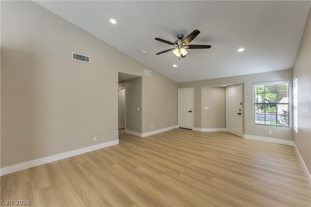 7633 Prairie Corners Drive, Las Vegas, NV 89128