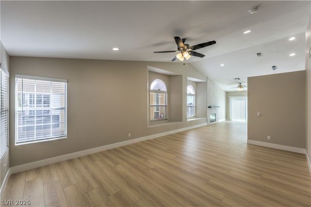 7633 Prairie Corners Drive, Las Vegas, NV 89128