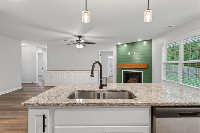 2026 Ireland Way, Clarksville, TN 37042