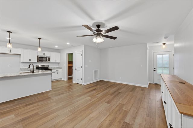 2026 Ireland Way, Clarksville, TN 37042