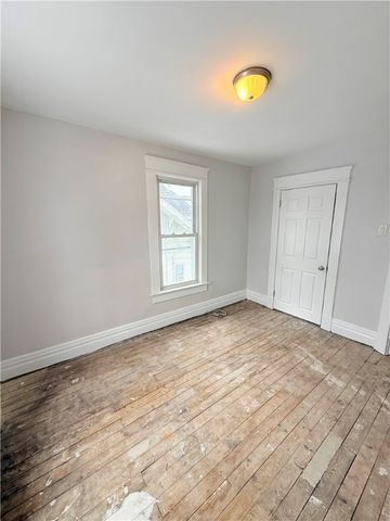 510 Wildwood Ave, New Castle, PA 16105