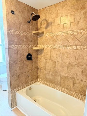 510 Wildwood Ave, New Castle, PA 16105