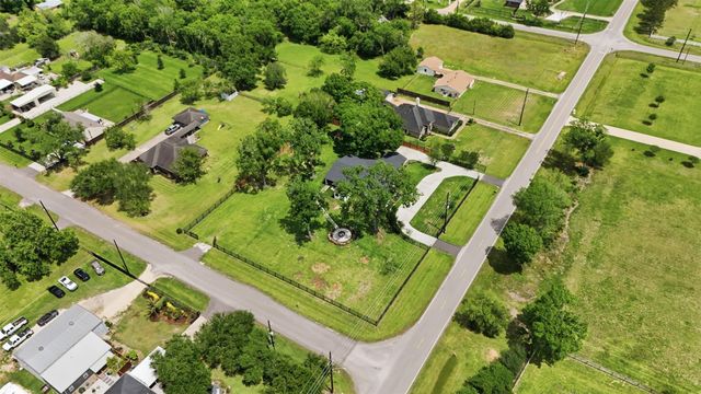 5111 Brookside Road, Brookside, TX 77581