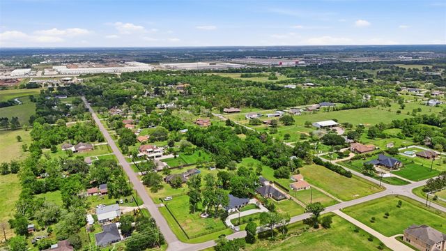 5111 Brookside Road, Brookside, TX 77581