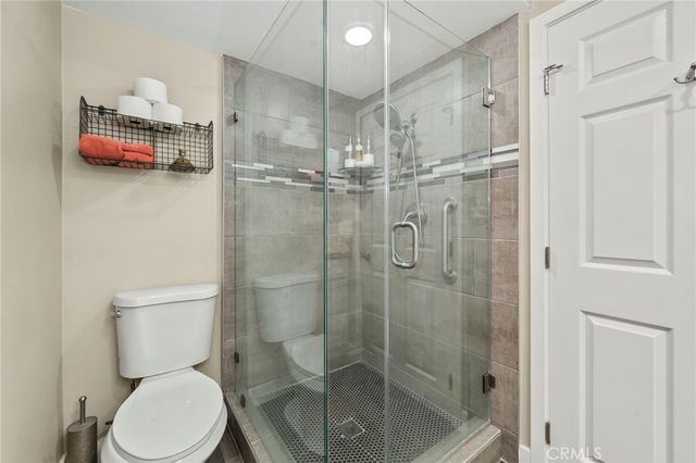 1 Via Castilla Q, Laguna Woods, CA 92637