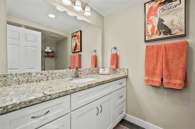 1 Via Castilla Q, Laguna Woods, CA 92637