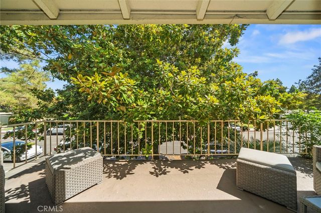 1 Via Castilla Q, Laguna Woods, CA 92637