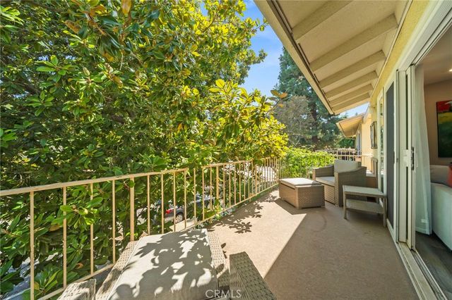 1 Via Castilla Q, Laguna Woods, CA 92637