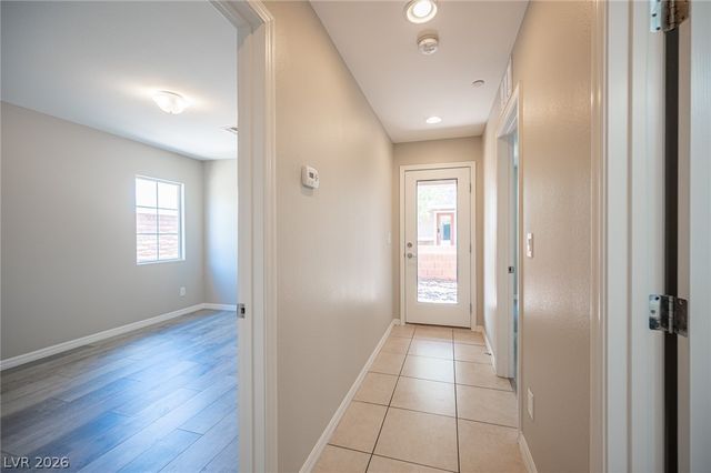 9916 Sable Point Street, Las Vegas, NV 89178