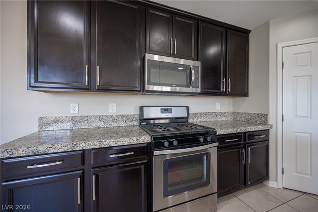 9916 Sable Point Street, Las Vegas, NV 89178