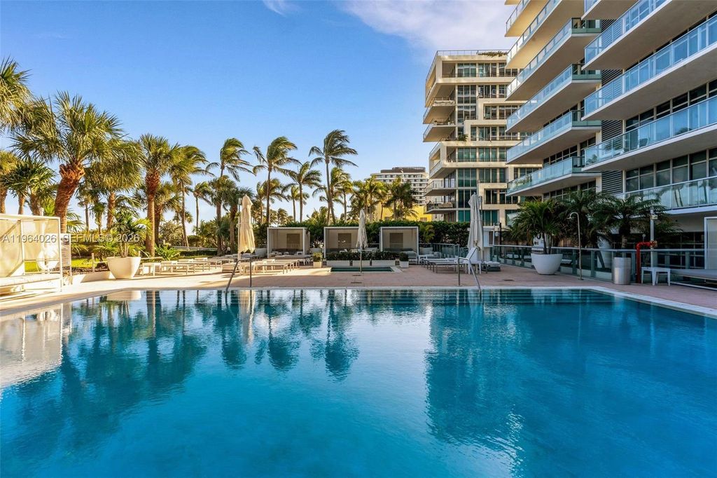 3737 Collins Ave S-403, Miami Beach, FL 33140