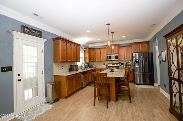 831 Thrush Drive, Vass, NC 28394