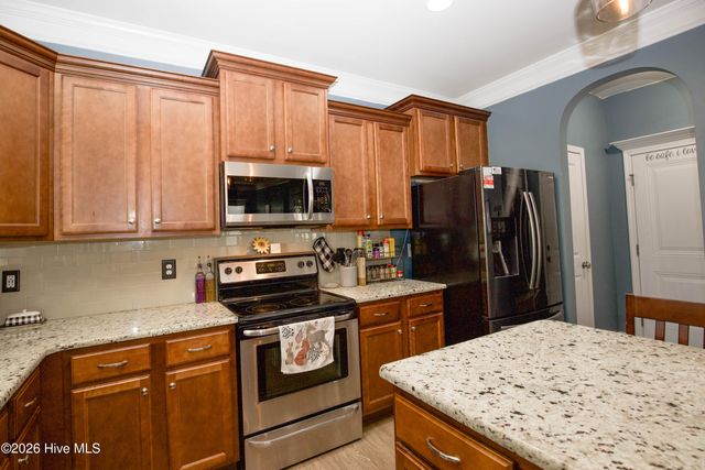 831 Thrush Drive, Vass, NC 28394