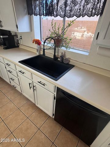 9002 W CORONADO Road, Phoenix, AZ 85037