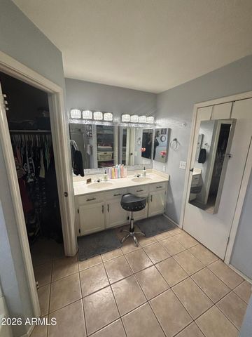 9002 W CORONADO Road, Phoenix, AZ 85037