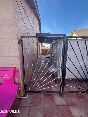 9002 W CORONADO Road, Phoenix, AZ 85037