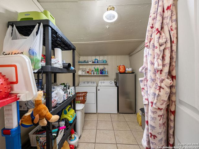 202 E Formosa Blvd, San Antonio, TX 78221