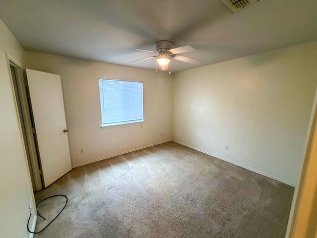 2201 Southridge Lane, Sherman, TX 75092