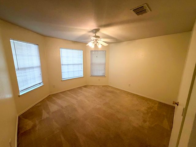 2201 Southridge Lane, Sherman, TX 75092